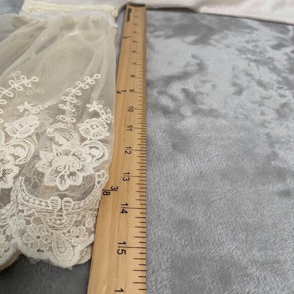 American Rag Boho Off-The-Shoulder Lace Bell Sleeve‎ Oat Color Top Size S - Picture 9 of 10